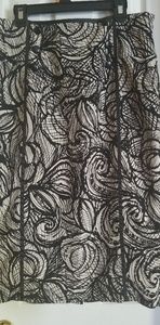 Worthington black and tan pencil skirt